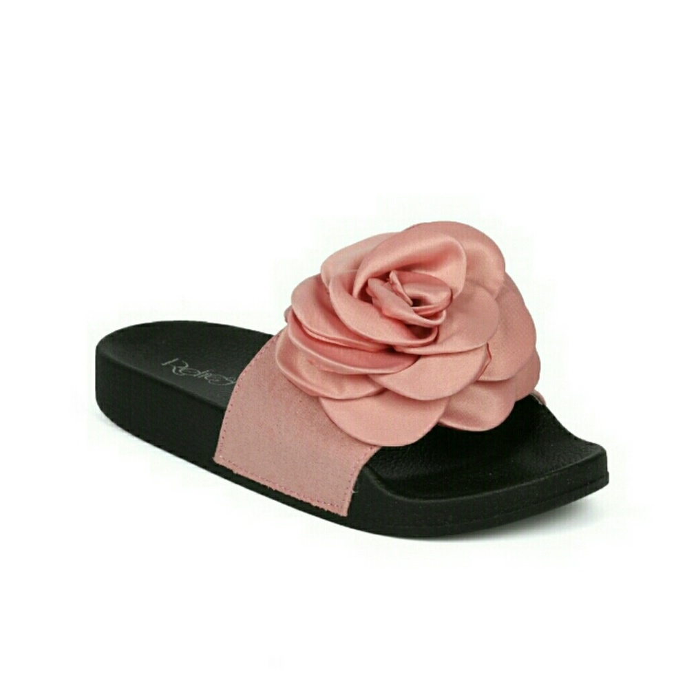 Ladies shoes